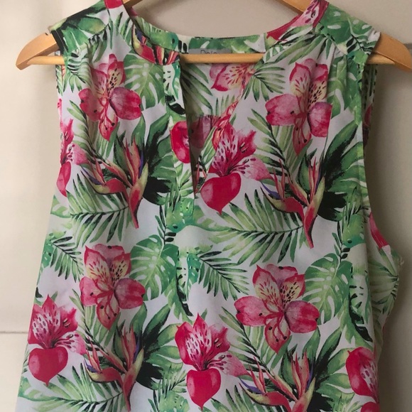 HAWAIIAN PRINT SLEEVELESS TOP - Picture 1 of 5